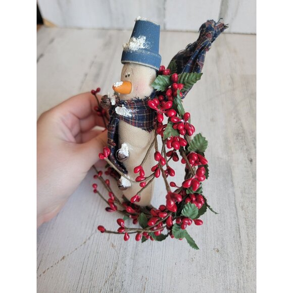 Mini snowman cranberry wreath ornament Xmas home decor - Picture 4 of 6